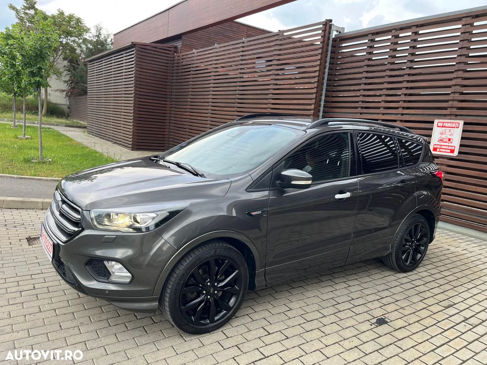 Ford Kuga 1.5 EcoBoost 4WD Aut. ST-Line - 3