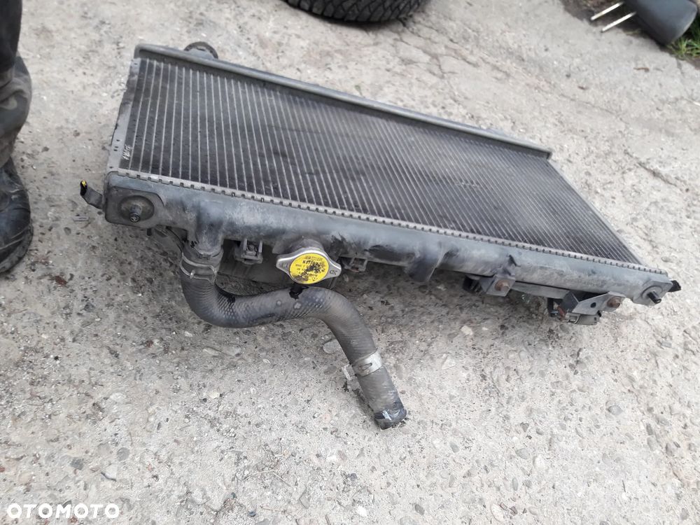 Mazda 323 323f BJ 98-03   1.3 1.5 1.6 1.8 16V Chłodnica wody wentylator