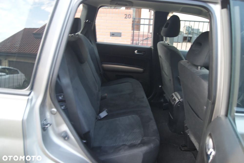 Nissan X-Trail 2.0 dCi 4x4 DPF SE - 12