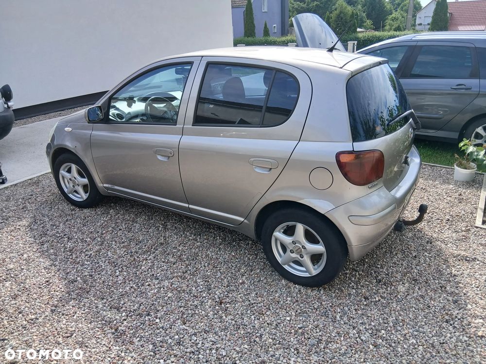 Toyota Yaris 1.4 D-4D Base - 7