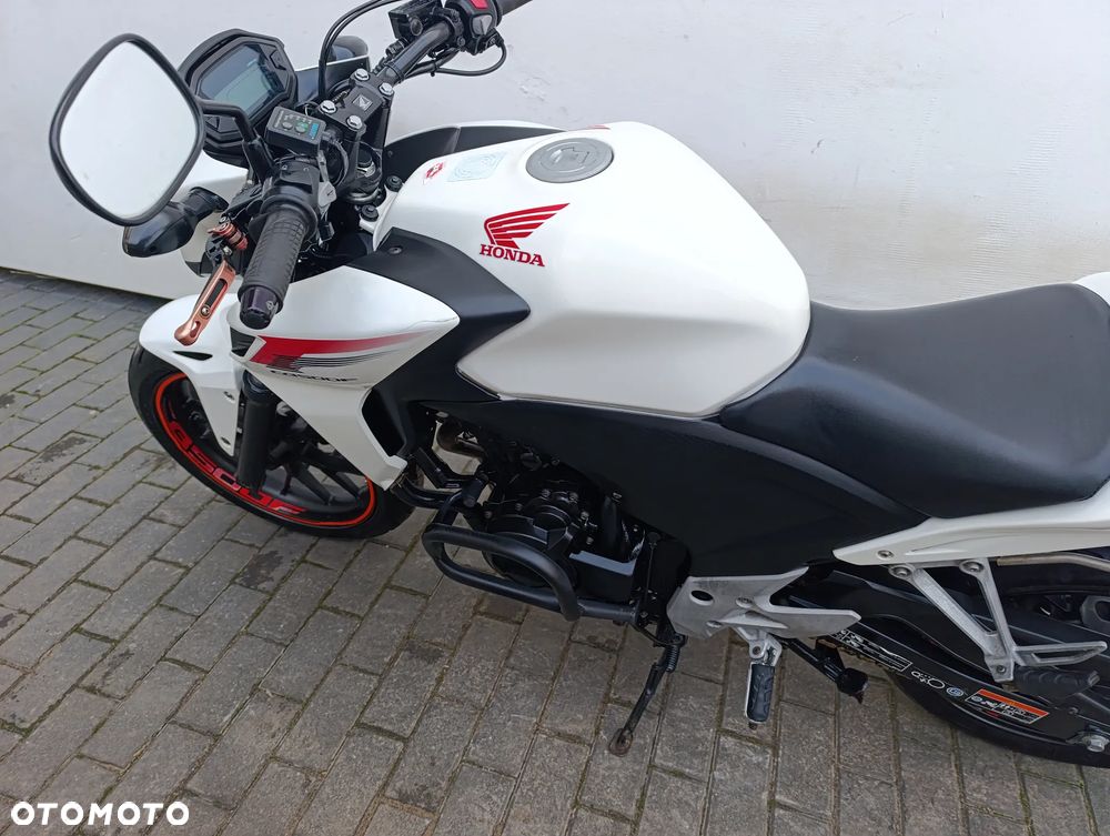 Honda CB - 12
