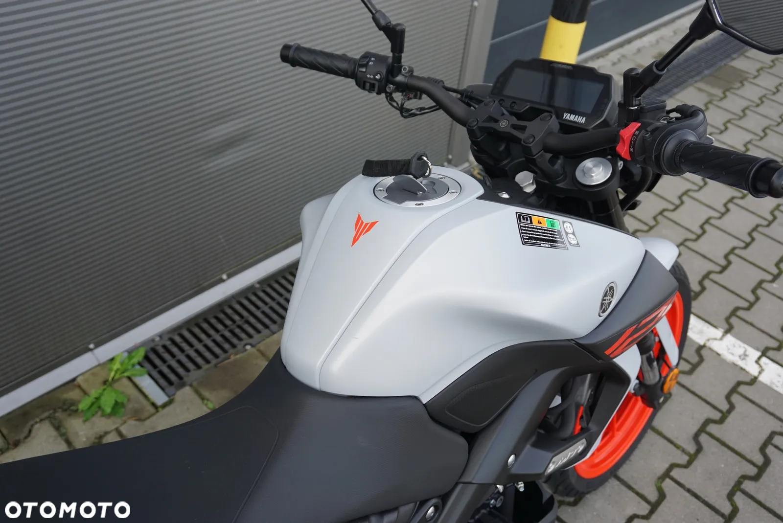 Yamaha MT - 5