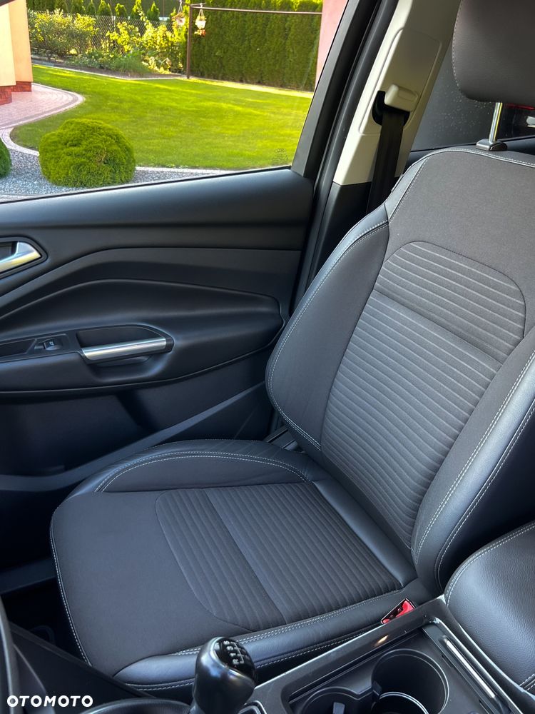 Ford Kuga ver-2-0-tdci-awd-titanium - 35