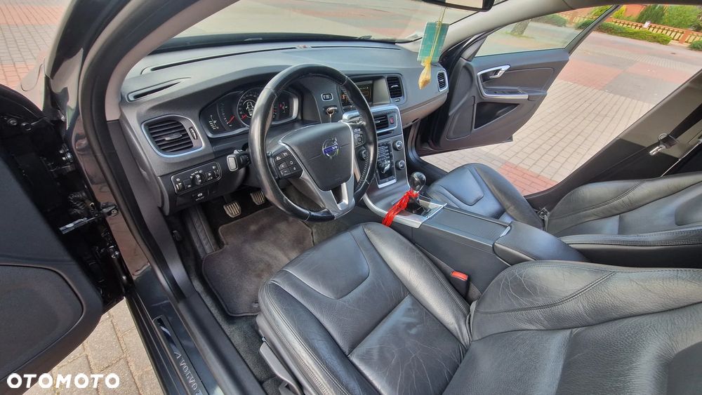 Volvo S60 D3 Momentum - 9