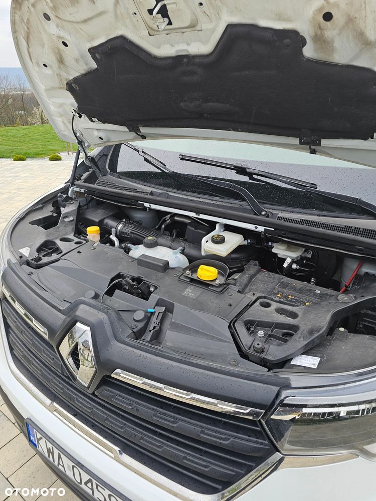 Renault Trafic - 26