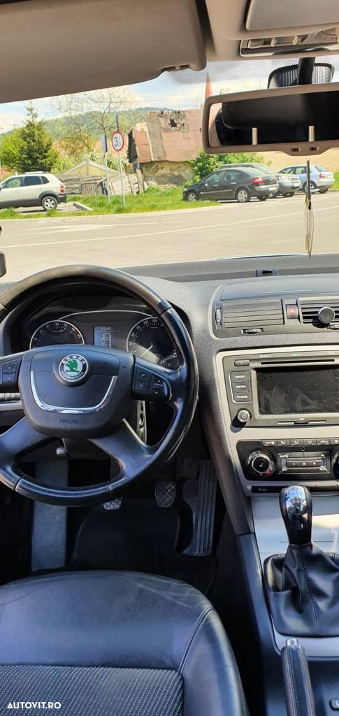 Skoda Octavia 2.0 TDI Ambiente - 10