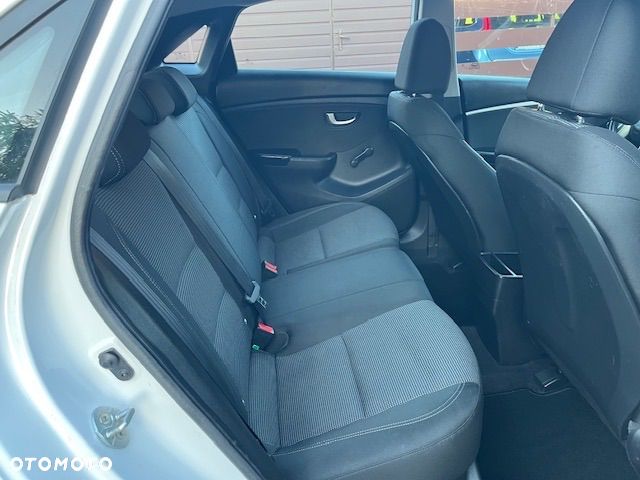 Hyundai i30 1.6 CRDi BlueDrive Classic - 12