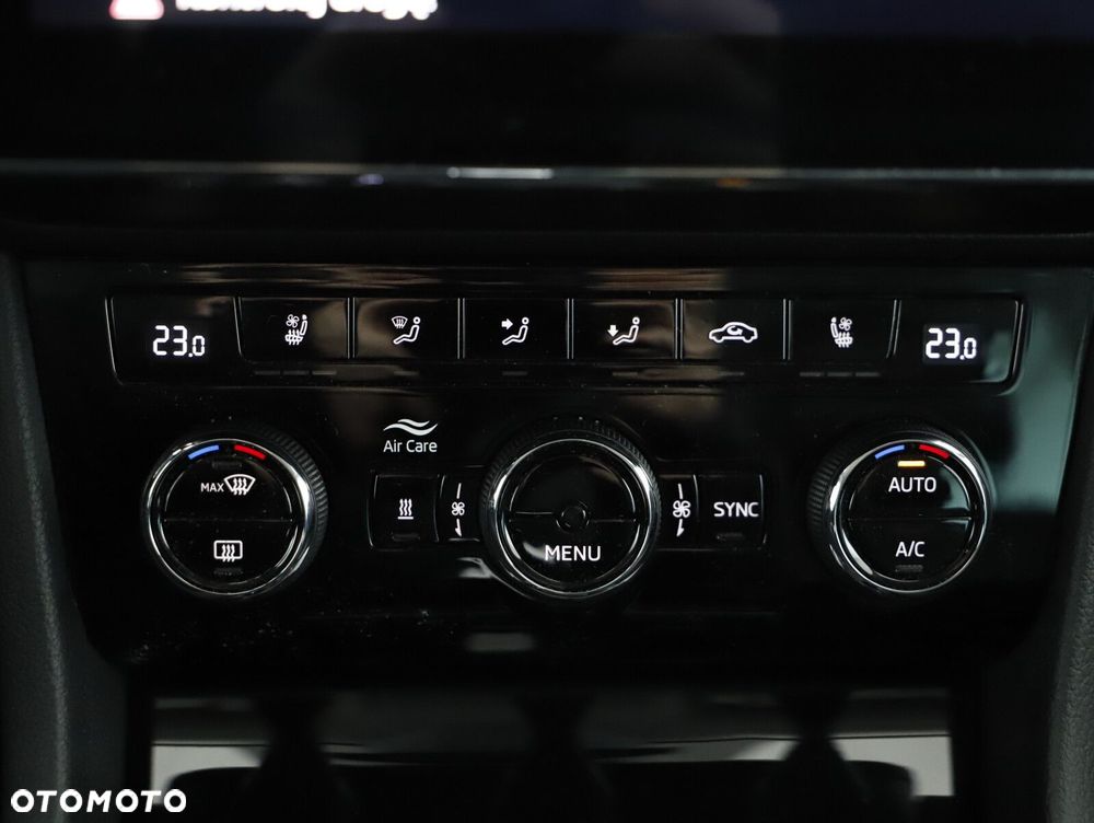 Skoda Superb 2.0 TSI 4x4 L&K DSG - 26