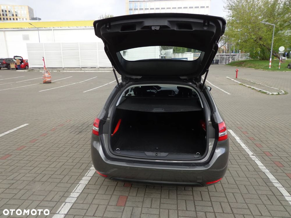 Peugeot 308 1.2 PureTech Allure S&S - 10