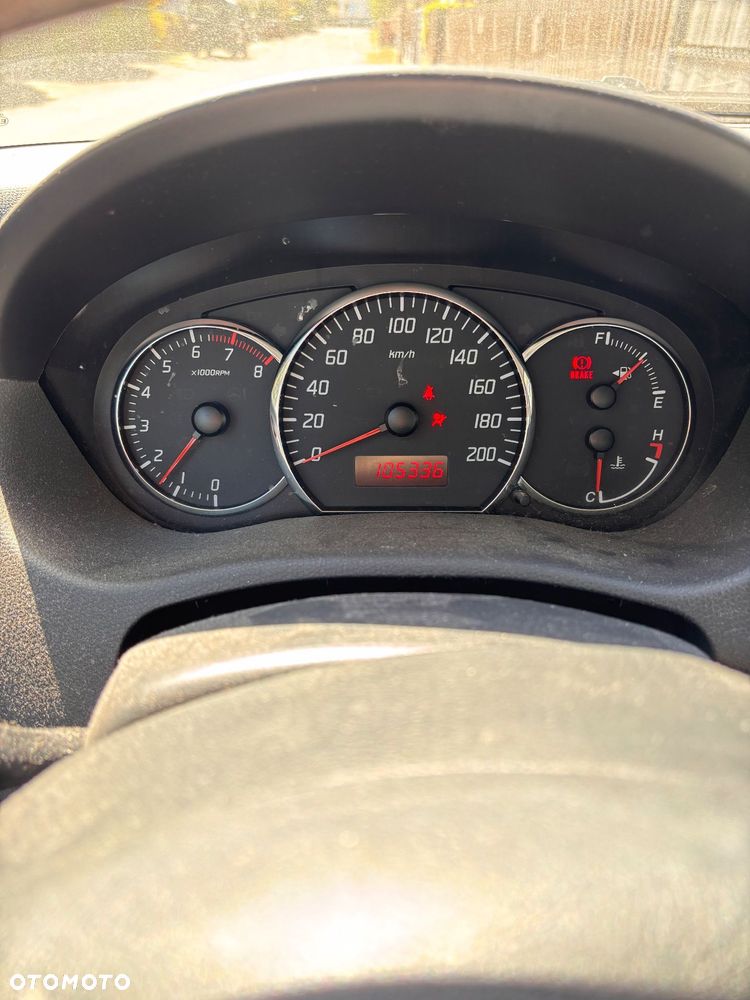 Suzuki Swift - 7