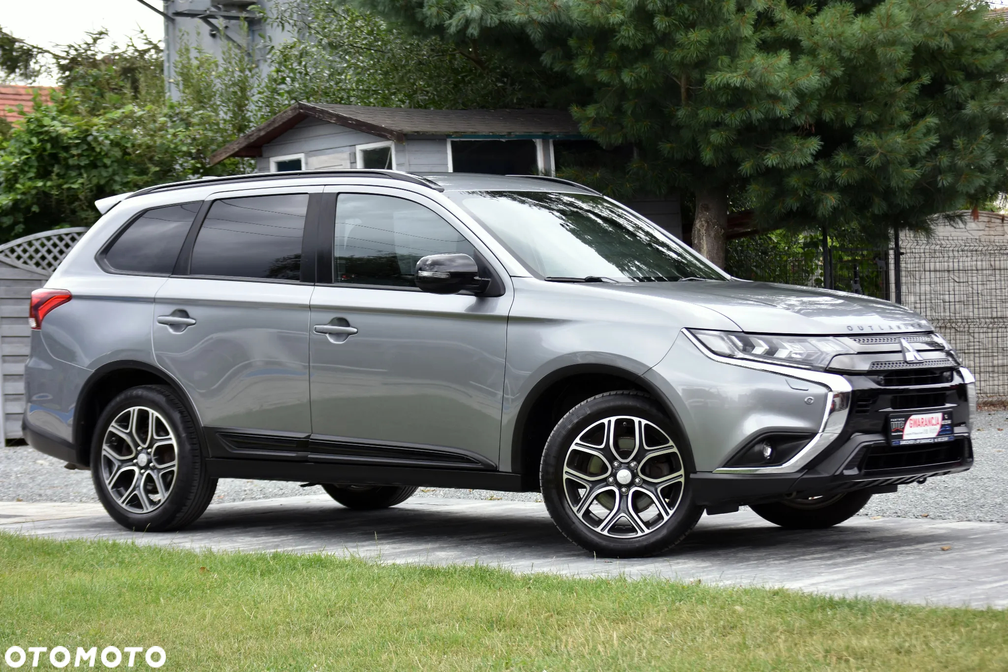 Mitsubishi Outlander 2.0 4WD CVT Diamant Edition+ - 11