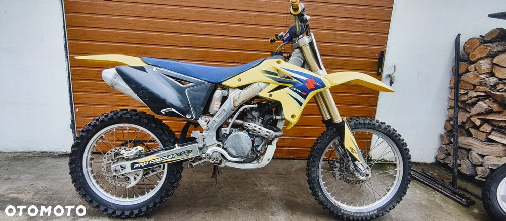 Suzuki RM-Z - 2