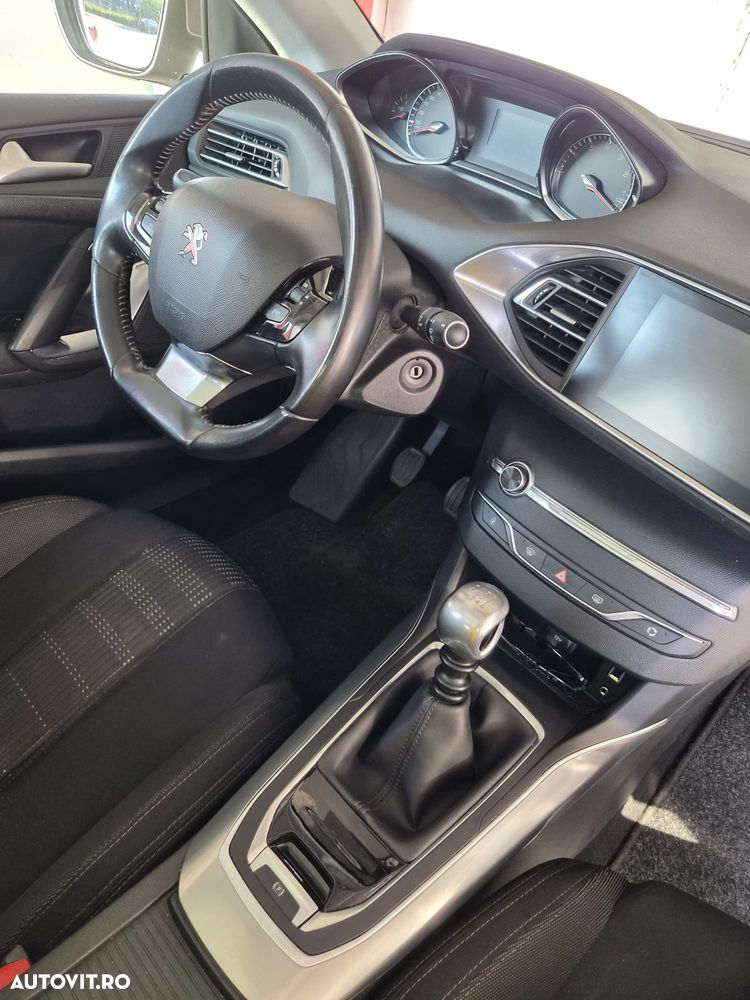 Peugeot 308 PureTech 130 GPF Stop & Start Tech Edition - 2