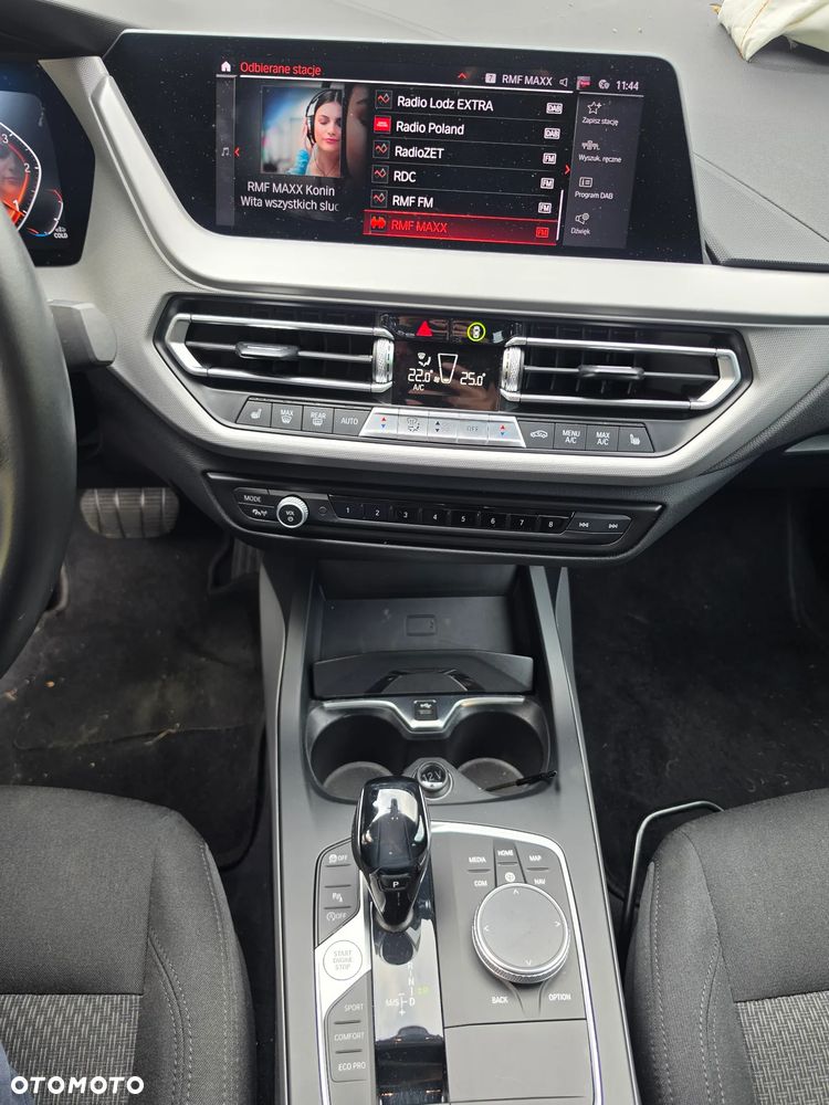 BMW Seria 2 216d - 10