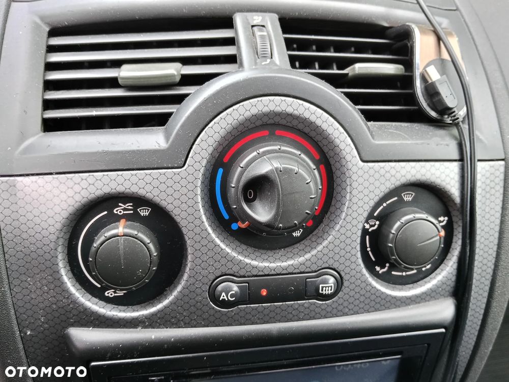 Renault Megane 1.6 Avantage - 26