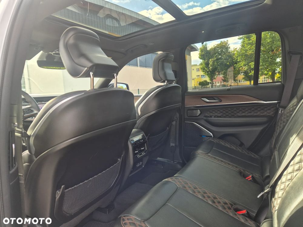 Jeep Grand Cherokee - 9