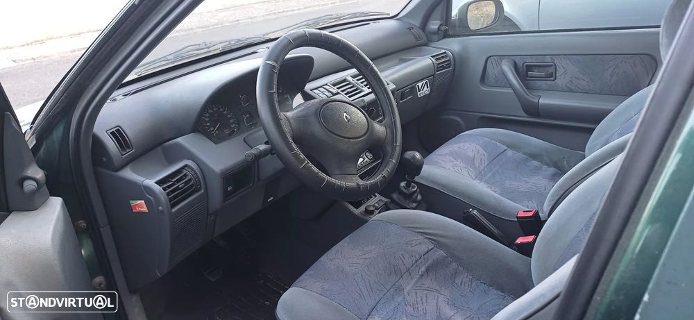 Renault Clio 1.2 RN - 10