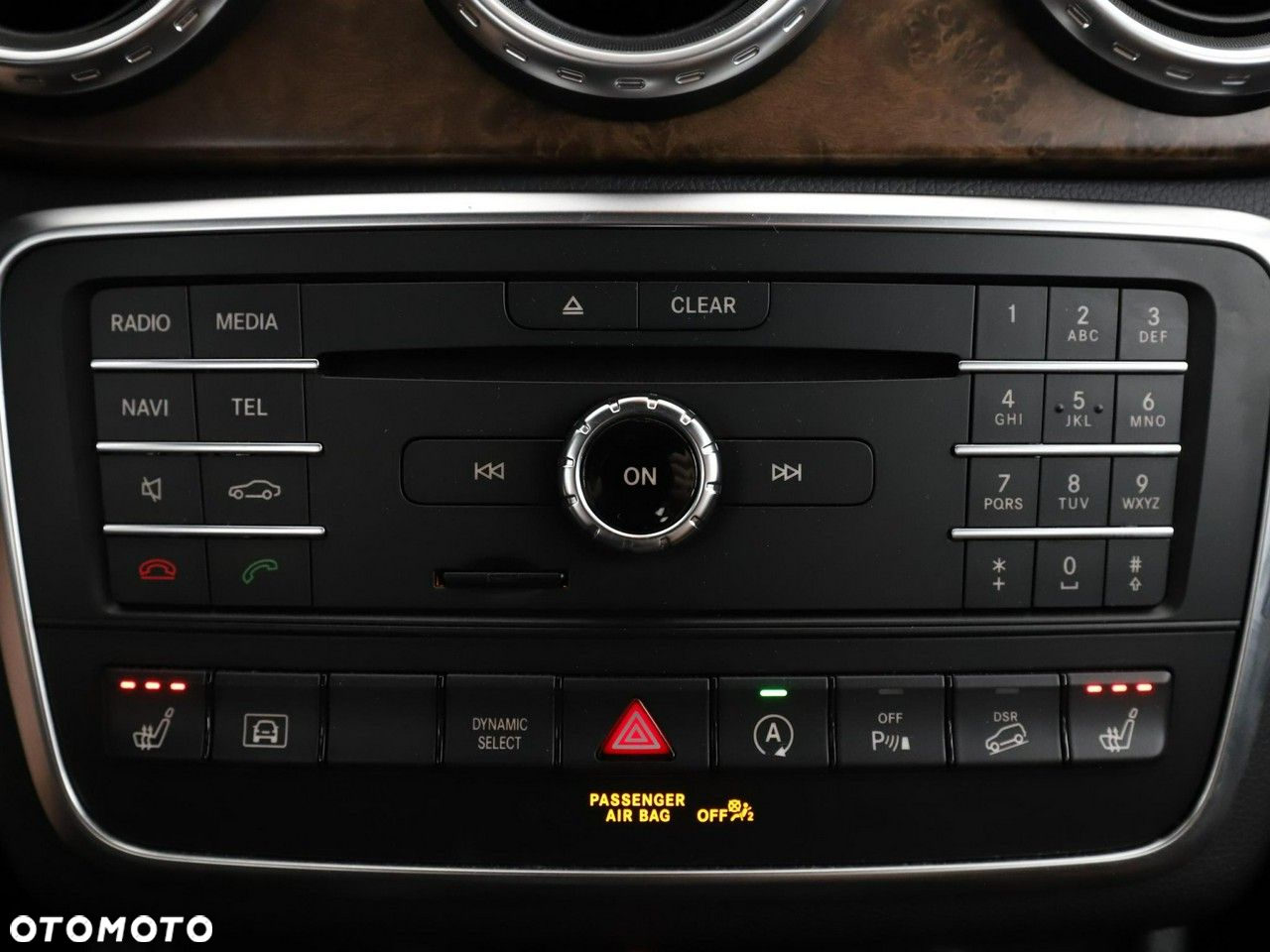 Mercedes-Benz GLA 250 4Matic 7G-DCT - 27