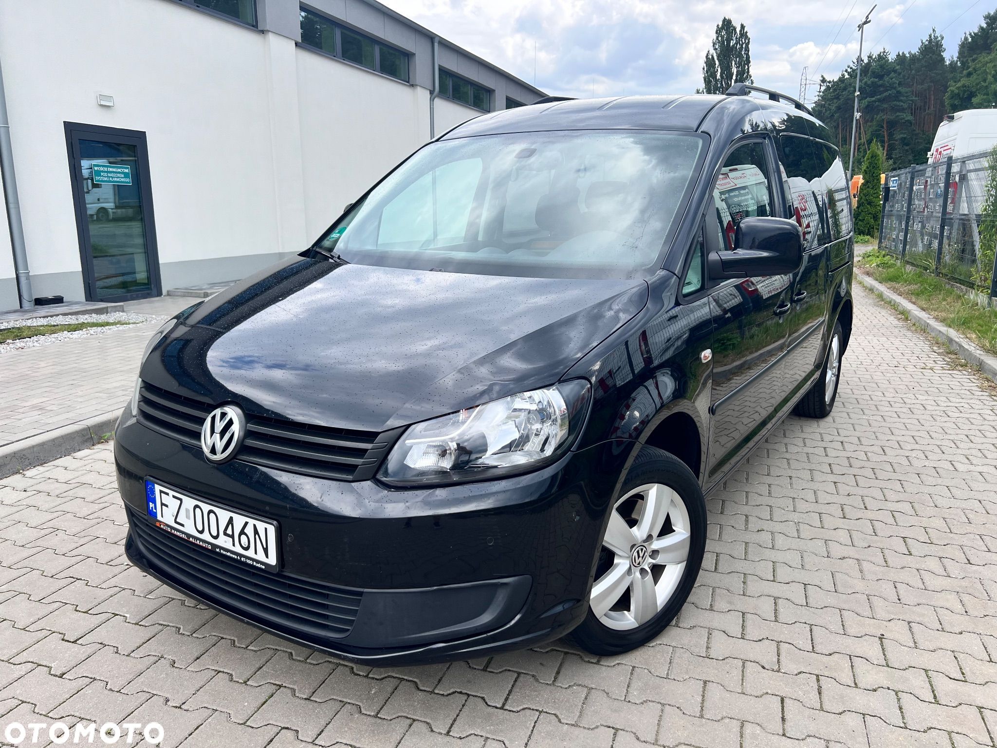 Volkswagen Caddy Maxi 1.6 TDI Comfortline DSG - 1