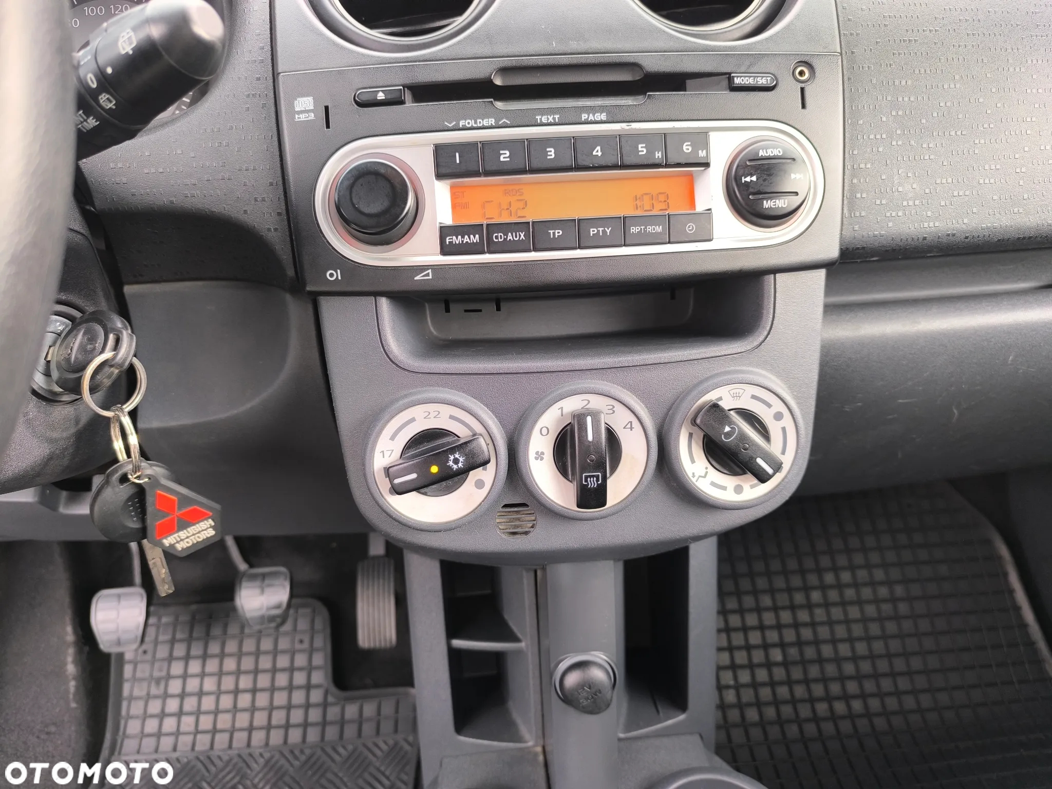 Mitsubishi Colt 1.3 Inform - 20