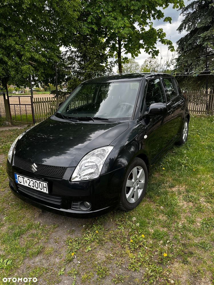 Suzuki Swift - 1