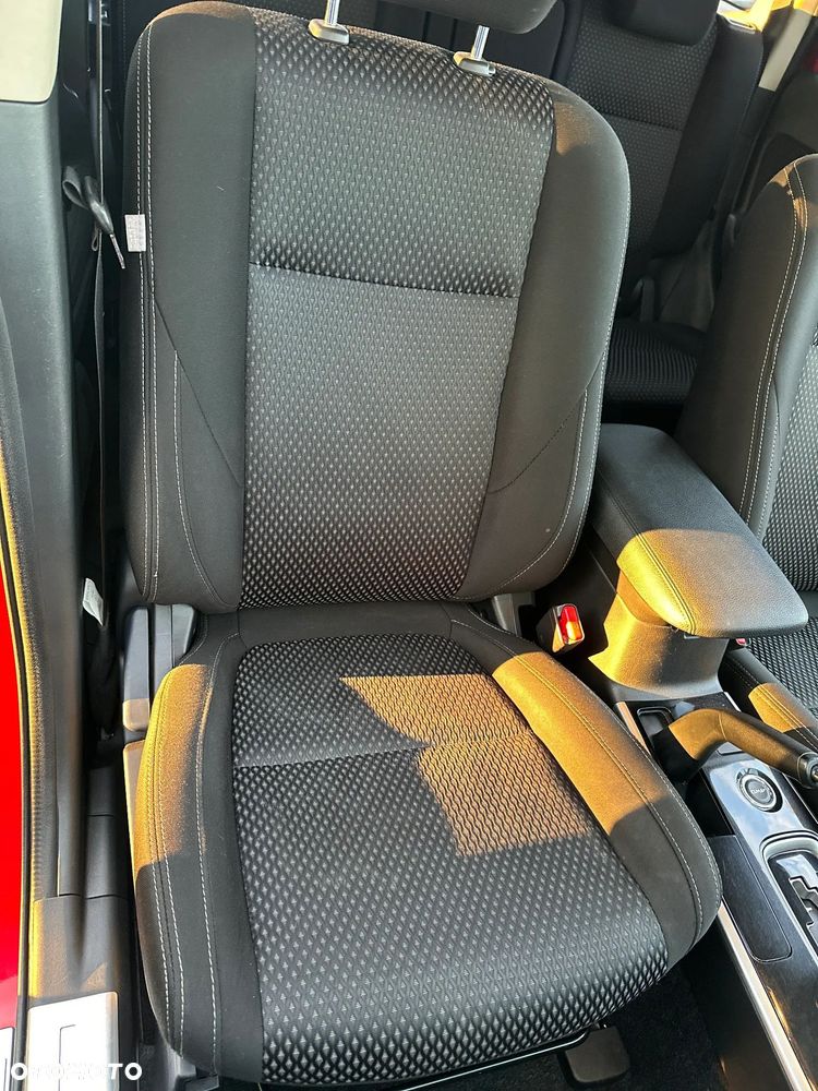 Mitsubishi Outlander 2.0 Intense 4WD CVT - 31