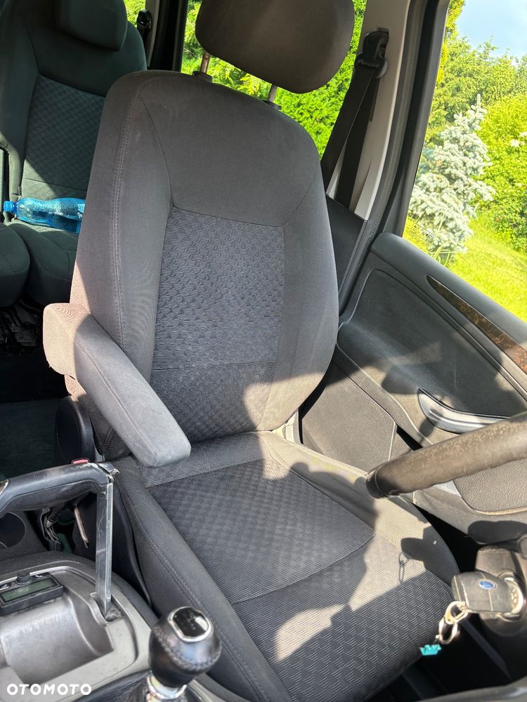 Ford Galaxy 1.8 TDCi Ghia - 21