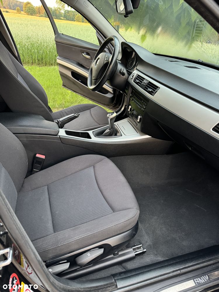 BMW Seria 3 - 13