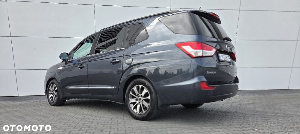 SsangYong/KGM Rodius 2.2 e-XDi220 Automatik 4WD Sapphire - 17