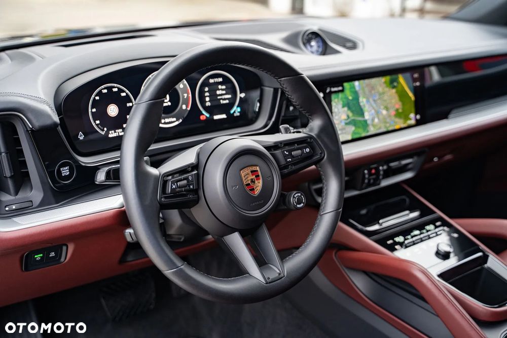 Porsche Cayenne - 21