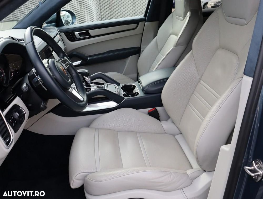 Porsche Cayenne Coupe - 8