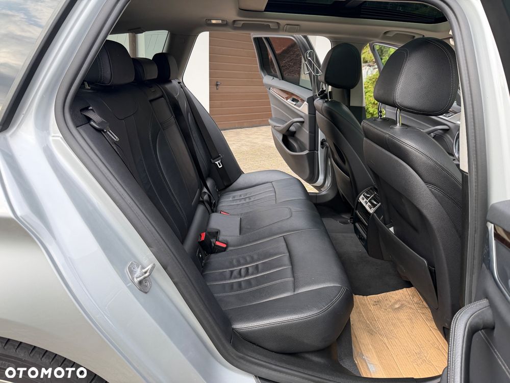 BMW Seria 5 - 29