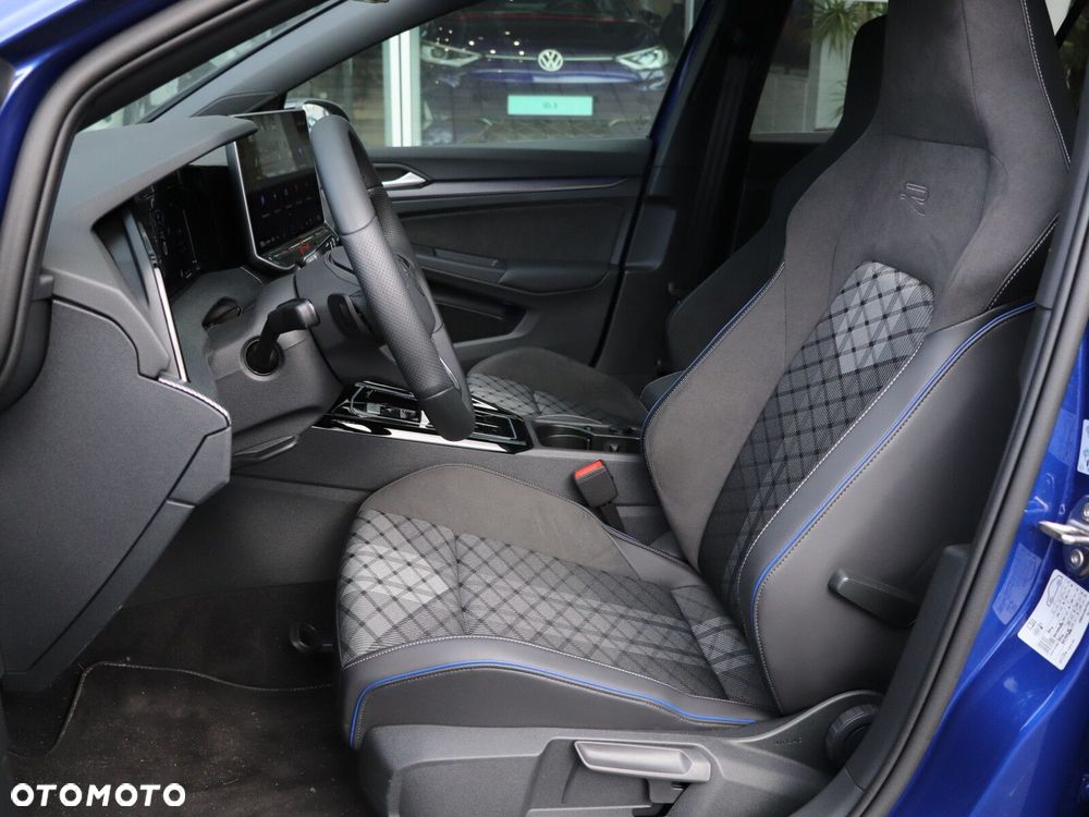 Volkswagen Golf - 12