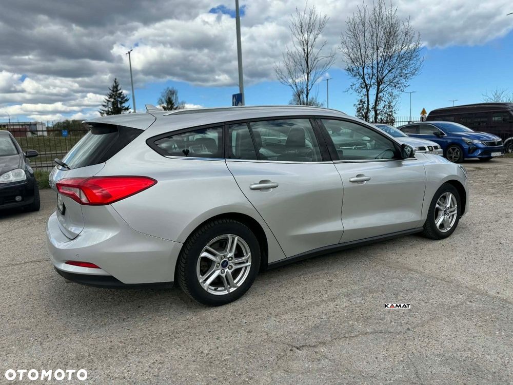 Ford Focus 1.5 TDCi Titanium ASS - 9