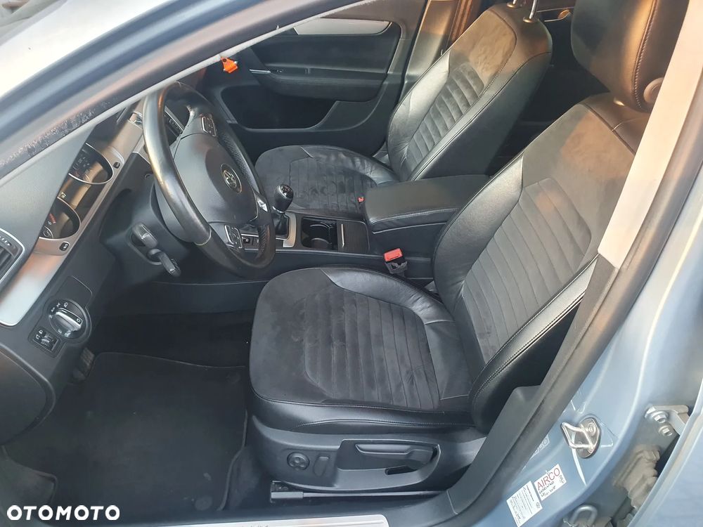 Volkswagen Passat 2.0 TDI Highline - 10