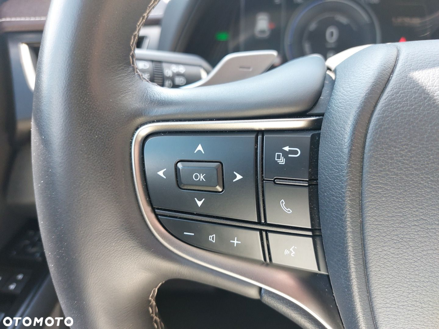 Lexus UX - 32