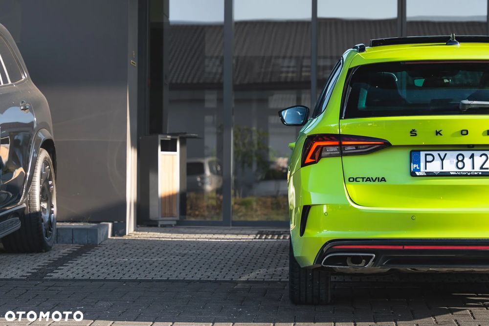 Skoda Octavia 2.0 TSI RS DSG - 17