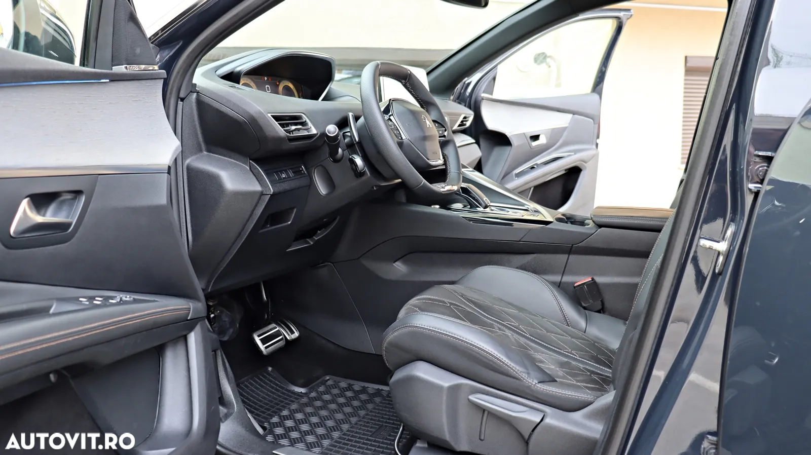 Peugeot 3008 2.0 BlueHDI S&S EAT8 GT - 12