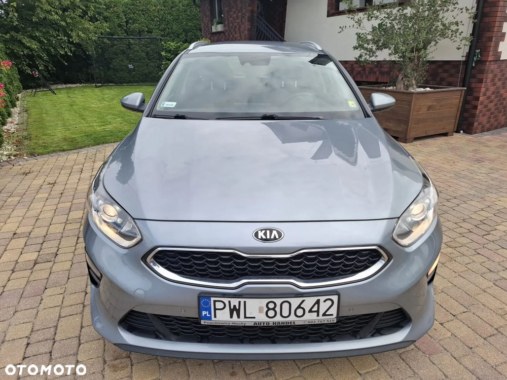 Kia Ceed 1.6 CRDi mHEV M - 3