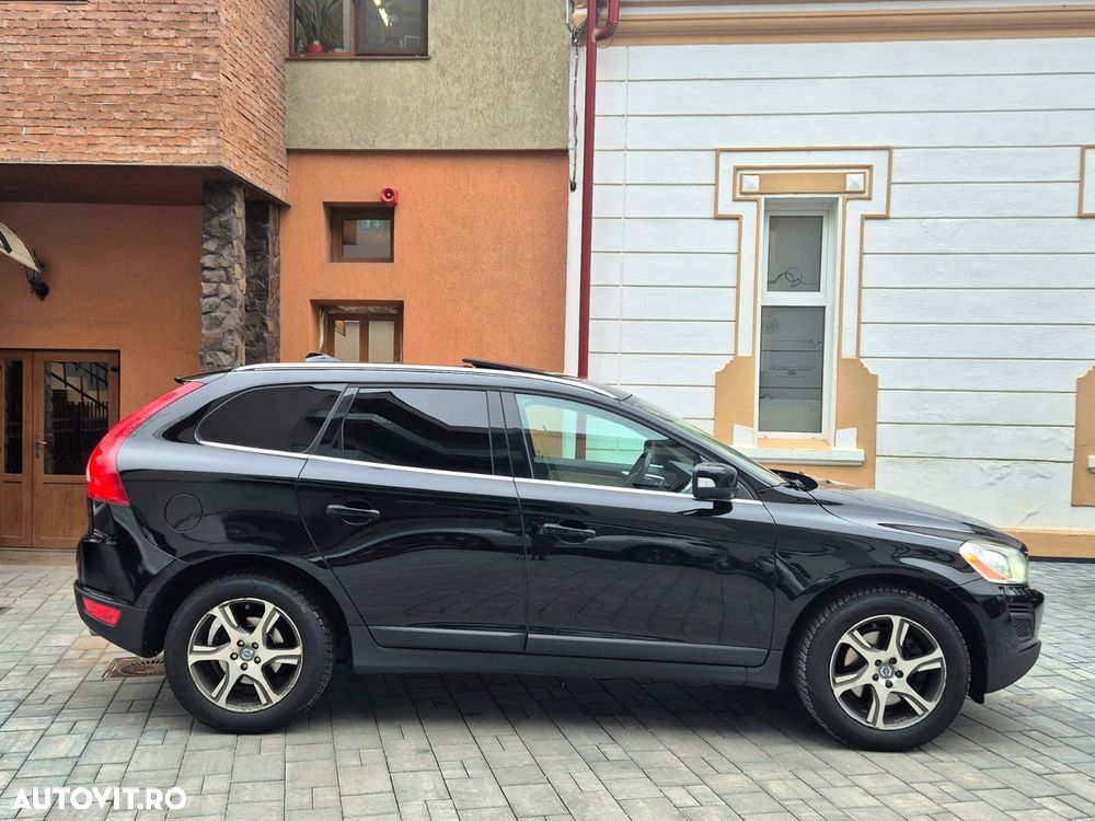 Volvo XC 60 D5 AWD Aut. Summum - 4