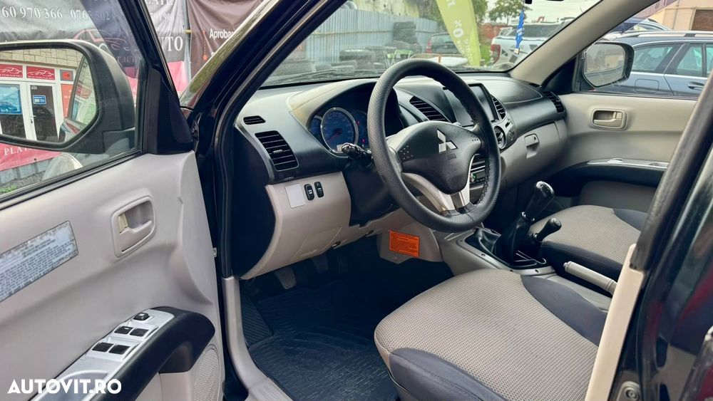 Mitsubishi L200 - 6