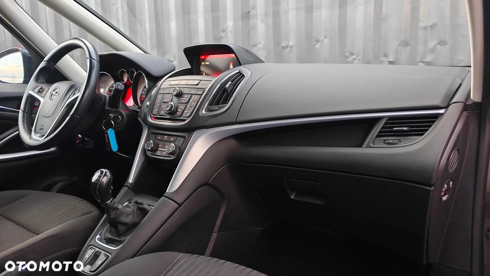 Opel Zafira Tourer 1.4 Turbo Business Edition - 33