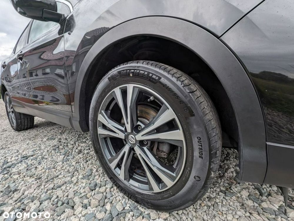 Nissan Qashqai 1.3 DIG-T MHEV Tekna - 4