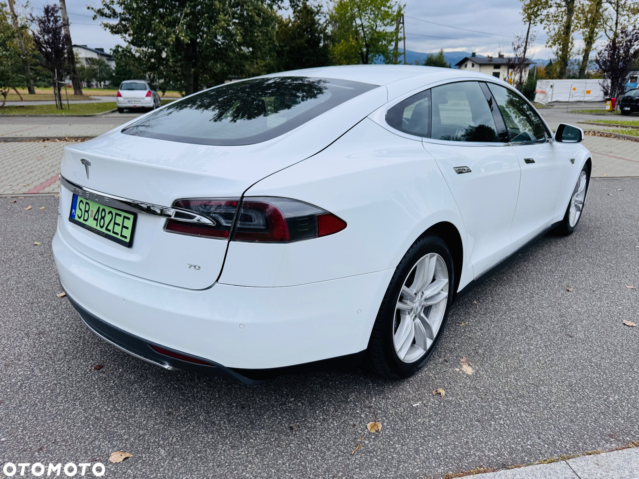Tesla Model S Standard - 10