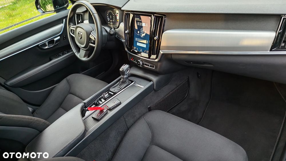 Volvo V90 D4 Geartronic Kinetic - 20