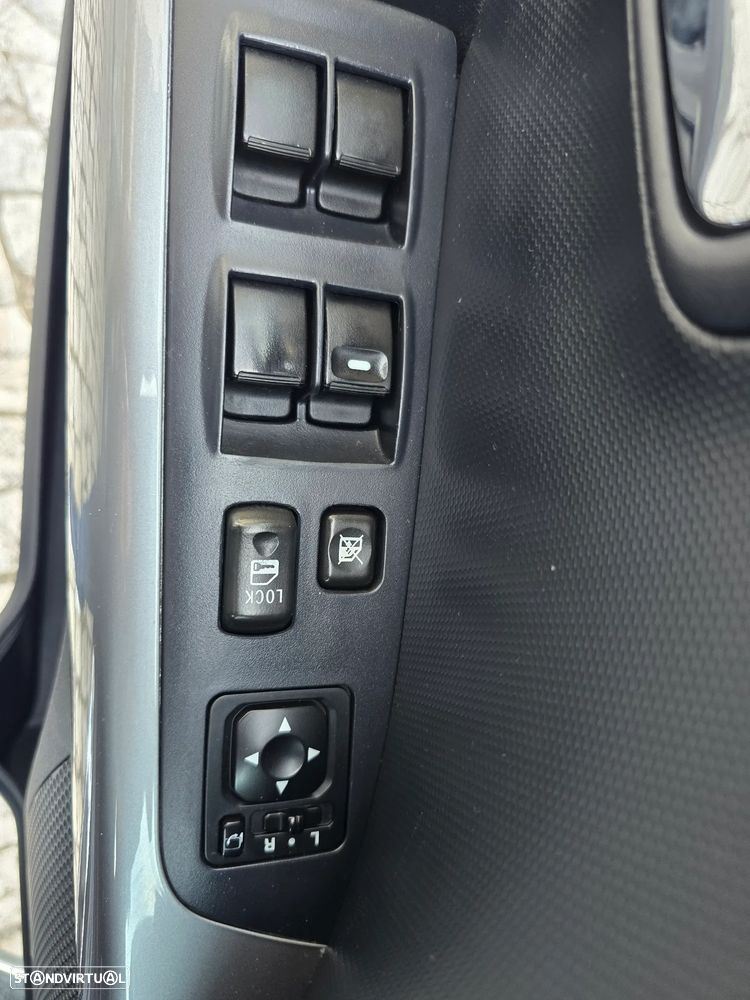 Citroën C-crosser 2.2 HDi Exclusive - 25