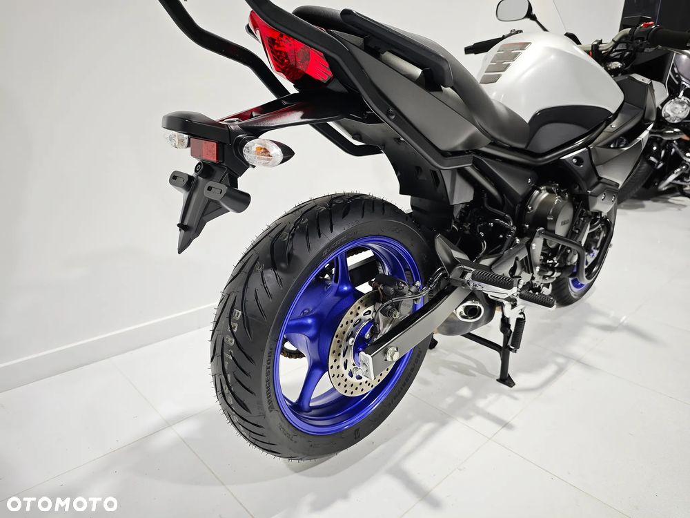 Yamaha XJ - 8