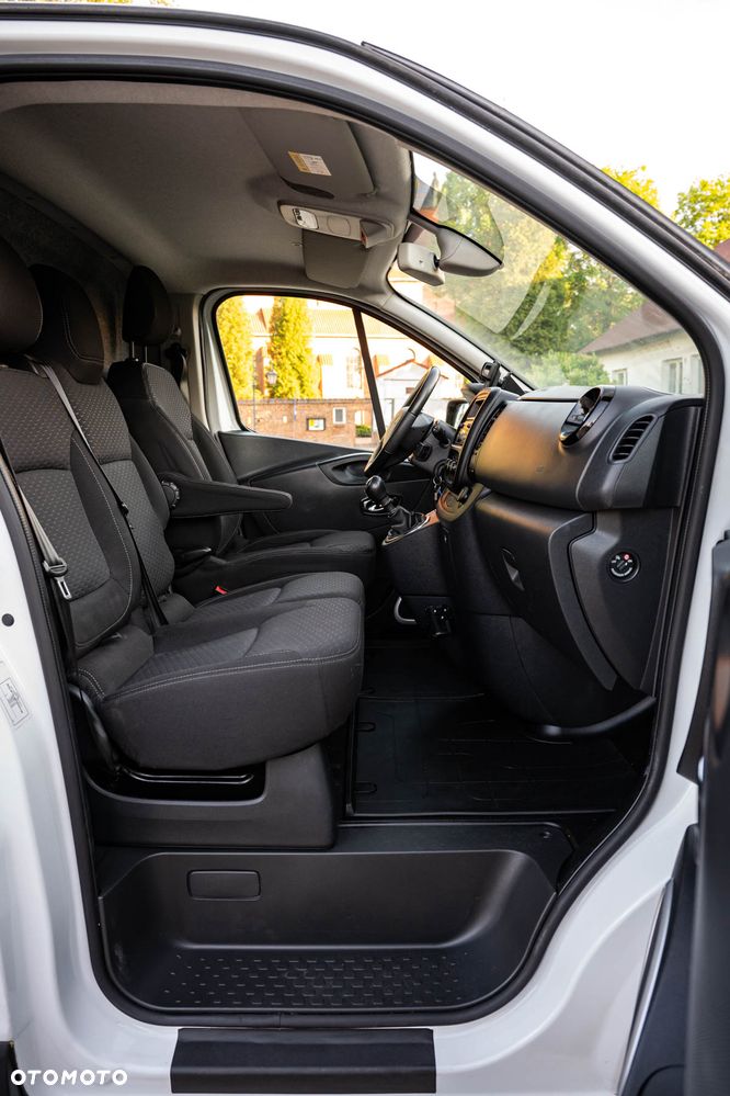 Opel Vivaro L2H1 2.9t Elegance Premium - 17