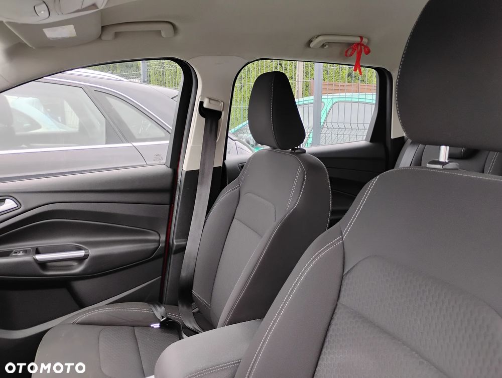 Ford Kuga - 9