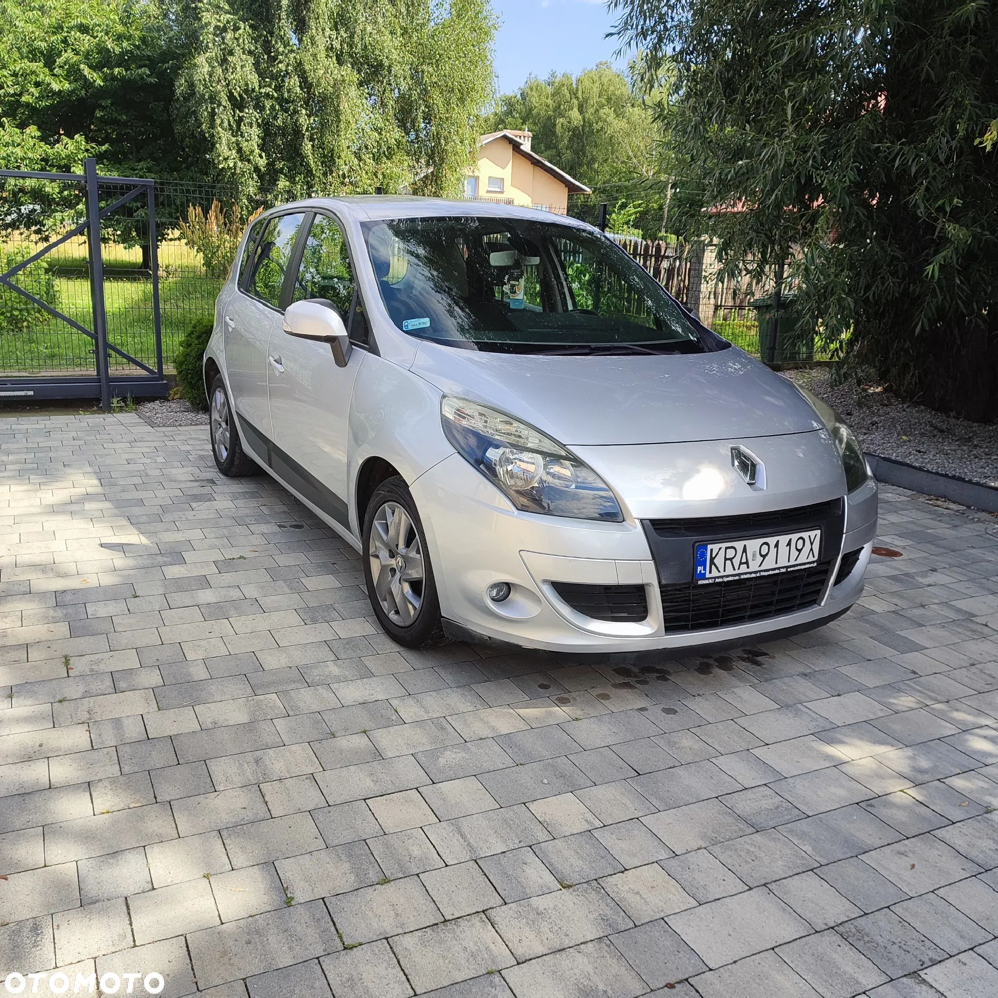 Renault Scenic - 1